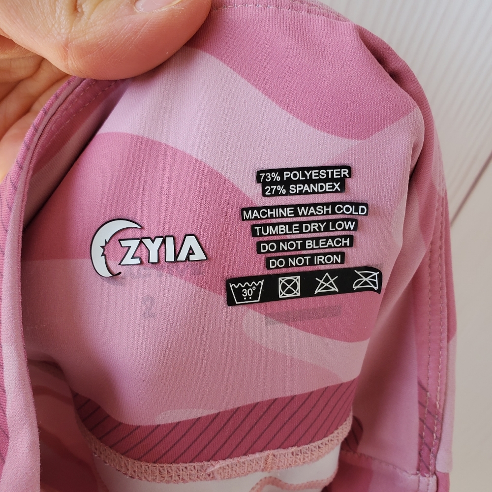 Zyia Active Pink Camp Capris View 6